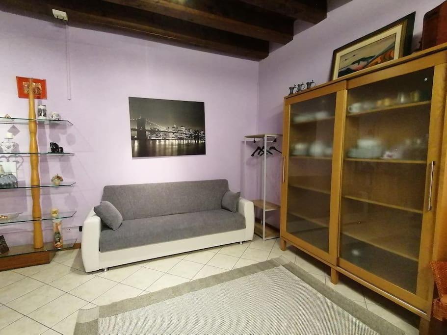 Monolocale In Piazza Isolo Apartment Verona Exterior photo